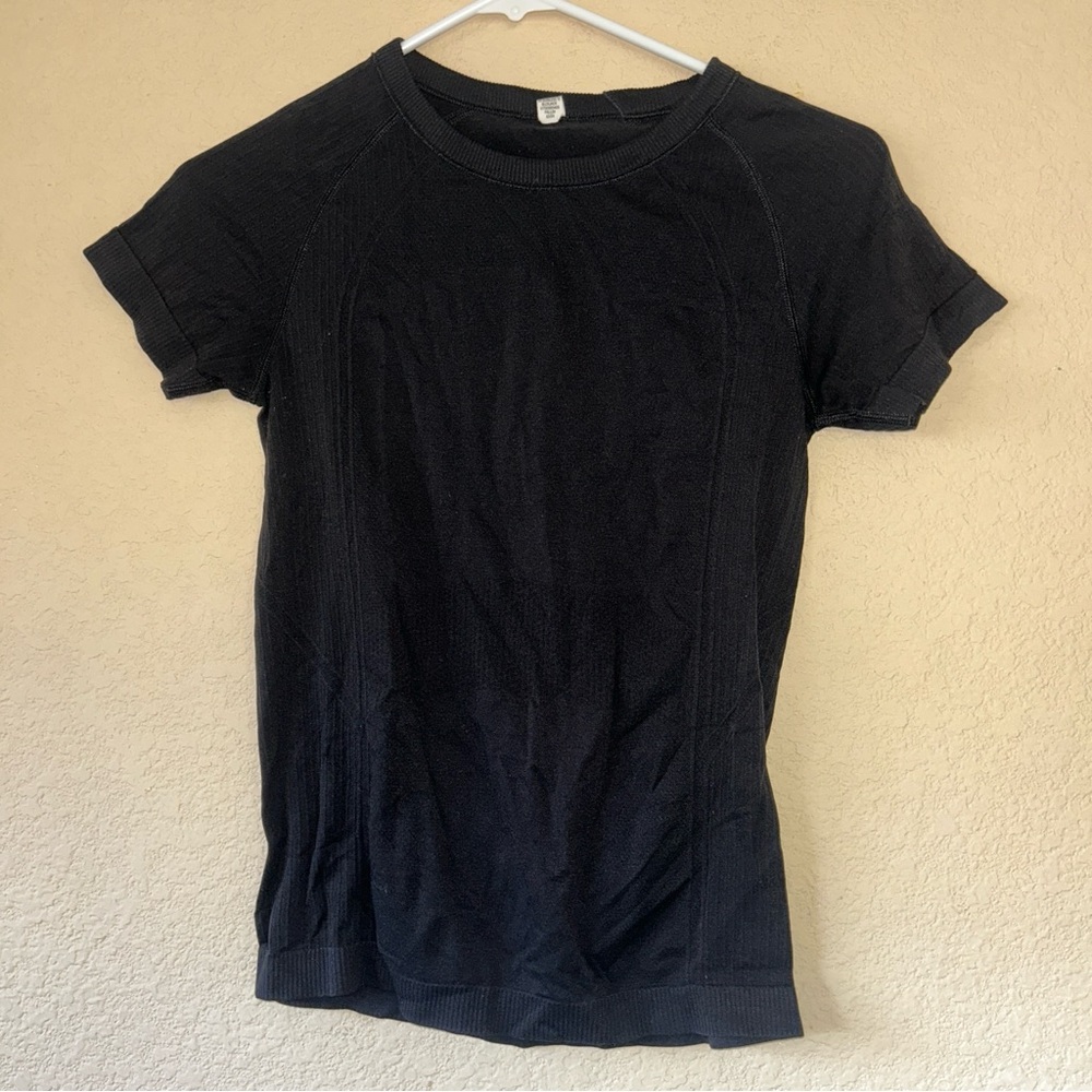 Old Navy Active Black Short Sleeve Tee